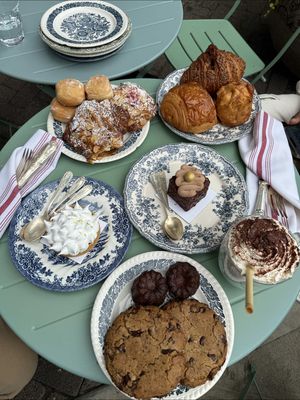 When the food tastes as good as it looks.. #seattletiktok #seattlefoodie #seattlecafe #seattlebakery #seattleeats #seattlewa 