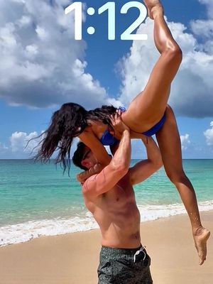 just lift me up, it’ll be cute 😅🫠