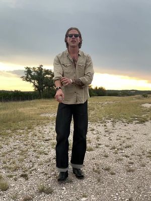 Somewhere in the middle of nowhere Texas #OOTD #mensstyle #fyp 