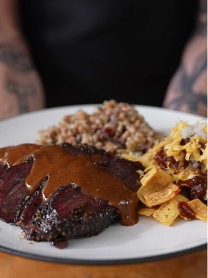 Austin, TX is home to LeRoy and Lewis -a BBQ restaurant that has earned a Michelin star. I was fortunate enough to visit on my last road trip, and then I had to head back to the studio and see if I could recreate it at home. Special thanks to  @ChallengeButter for helping me elevate these dishes. Full episode on YT.