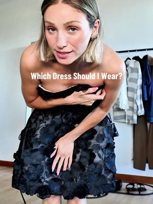 Comment 1, 2, 3, 4 below and I’ll wear the dress most voted for 