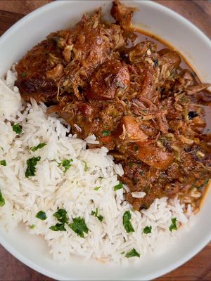 Let's make a Louisiana Creole Sauce Piquant or Sauce Pack. This is a very common Creole dish in the Southwest part of Louisiana as many people used what they had on hand and the land. It's a dish with lots of flavor and perfect for gatherings. Have you tried or heard of this dish before? If you want the full detail recipe and tutorial it's on my website in my bio. #creole #creolefood #risascuisine #louisiana #neworleans 