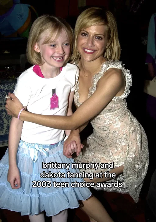 trying not to cry rn #brittanymurphy #dakotafanning #uptowngirls 