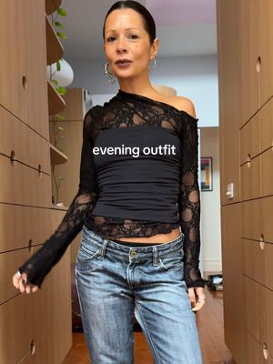 clearly aaliyah obsessed at the moment 🖤 #fashiontiktok #outfitinspo #outfitideas #OOTD #fitcheck 