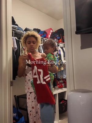 Happy Friday ☀️ it’s finally the weekend 🙌🏽 Praise the Lord. Bible Verse Of The Day: Be completely humble and gentle; be patient, bearing with one another in love. — Ephesians 4:2 #theosburnfamily #MomsofTikTok #momtok #morningroutine #backtoschool 