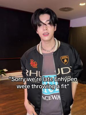 Fashionably late 🤝#enhypen #walkthelinetour @enhypen 