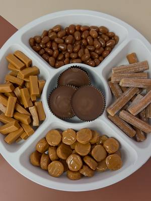 The Caramel Platter 🥮 #asmr #asmrcandy #asmrsounds #platter #candy #caramel #chocolate #cowtales #sugarbabies #hisoft #hichew #saltedcaramel #reeses #reesescup