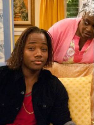 “THATS MY GRANDSON!!!!!” #leonthomas #victorious #mutt 