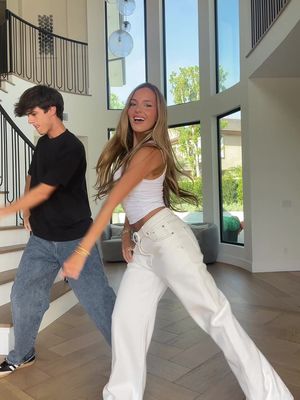 hahahahaha we are so ready for Ari @Brent Rivera 