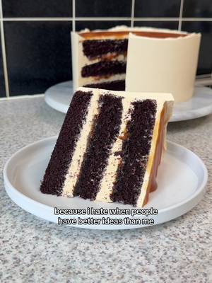 SALTED CARAMEL CHOCOLATE CAKE