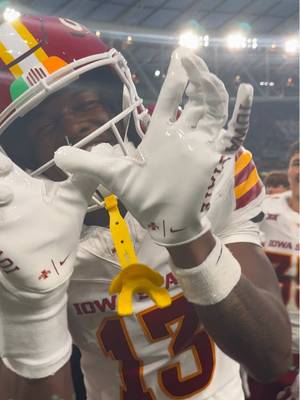 Can’t beat that winning feeling @Iowa State Football 🏆 #MuchMoreThanAGame | #TouchdownDublin | #TouchdownIreland