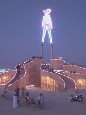 Here comes another gorgeous documentary by the International Wood Culture Society, a nonprofit network of wood enthusiasts who have been documenting Black Rock City creators for many years. Their latest film chronicles an extraordinary journey — Naze Addou’s first-ever experience at Burning Man during the 2024 event. Follow Naze as he enters the desert with fresh eyes, navigating the creativity of Black Rock City while exploring the massive wooden installations and participating in events and activities. Through Naze’s eyes, we discover not only Black Rock City's iconic art, but also the curiosity and openness of the Burning Man spirit. It is a story about being new, curious, and finding meaning in wood and community in the heart of the desert. Here's the trailer. Watch the full film now! Link in bio. #BurningMan2024 #WoodCulture #Architecture #Documentary #EcoLivingWithWood