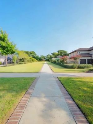 Imagine your home looking amazing on video 🤔💭  that’s what we’re here to deliver 🎬  Interested in having content like this on your social media? Send '✨' in the comment! Want to collaborate for eye-catching listings? Drop a “Listing” in the comments! @HomeFlexMedia #HomeFlexMedia ************************** #realestatevideography #realtor #realestate #dfw #luxuryhomes #dfwrealtors #dfwrealestate #property