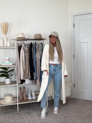 Casual Fall Outfit that’s simple & easy for everyday 🤍 added to my LTK! #casualstyle #casualoutfitideas #fallfashion #falloutfitinspo #casualoutfit 