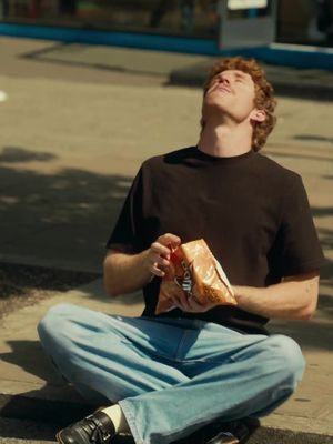 #AD The final Loaded Week Legend is here. Meet the makers behind Poptata Street Fries -  just bring your own bag of Doritos for this one 🤤 From 23–31 Aug, BYOB of Doritos to 100+ London street food legends & load up for just £5. The legends are ready… are you? #DoritosLoadedWeek #Doritos #PoptataStreetFries