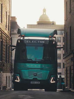 The best seat in town? Volvo FM Low Entry offers excellent visibility, comfort and control. Protecting what matters. #electrification #electrictrucksinreality #electrictrucks #Sustainability #volvotrucks