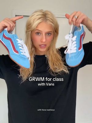 Easy & comfy outfit with a pop color, featuring my favorite @Vans pieces  #vanspartner #vans #easyoutfit #lazydayoutfit #backtoschooloutfit 