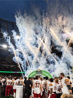 There’s nothing quite like Week 0 🏈☘️ Incredible atmosphere in a packed out @AvivaStadium yesterday for another incredible celebration of college football on the Emerald Isle 🇮🇪 #MucbMoreThanAGame | #TouchdownDublin | #TouchdownIreland @Iowa State Football @K-State Football @Aer Lingus 
