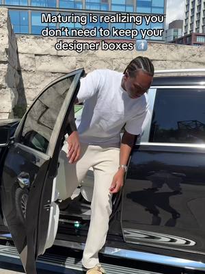 Keep them where they belong la poubelle 🗑️ #shevonsalmon #desinger #lvboxes #dior 