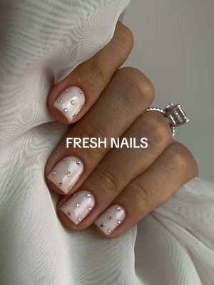 reklam| egy régi új köröm 🤍 @Nailcocktail #nails #newnails #freshnails 
