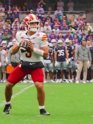 Elite 1st TD of the college football season ‼️ @roccobecht ➡️ @dominic overby 
