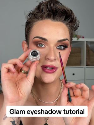 Original makeup look created by @Dani @Sigma Beauty #sigmabeauty #sigmaxangelabright #makeuptutorial #eyeshadowtutorial 