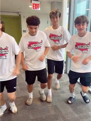 The National boys gettin’ in on the moves 😮‍💨 #soccerboys #fyp #steelunited #soccerteam #dancemoves 