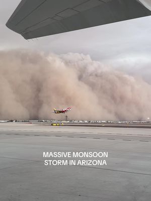 Dust storm hits multiple parts of the Valley #arizonaweather #monsoon #august2025 Credits: Jack Baker