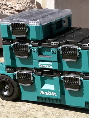 IT’S HERE! 💥   The ultimate Maktrak showcase has just dropped! Get your UK-exclusive first look at the full range — only on our YouTube channel.   Don’t miss it 👉 Link in bio! #maktrak #makitauk #exclusive #makitatools #makita 