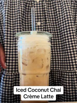 Summer flavors meet autumn spice in this iced coconut chai creme latte 🥥☕ TAZO Skinny Chai Latte makes the perfect base for your dreamiest bev creations. @lattelover24  #MyTAZOTaste #TAZOSkinnyChaiLatte #DreamiestCreations