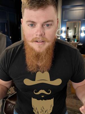 My barber is one of the best on the planet! 🔥🤙🏼😱 @askforslim  @mister.pompadour  @madvikingbeardco  #countrymusic #nicholasvernon #barber #beard #mustache 