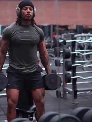 fits that fuel your workout💪 athlete- @dreveonn #DFYNE