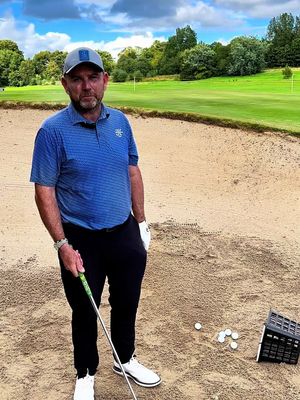 🏖️ Gary Murphy shows us how it’s done in the sand ⛳ Filmed at the Black Desert NI Legends in Galgorm – bunker play made simple. #euLegendsTour #NILegends2025 #BlackDesertLegends