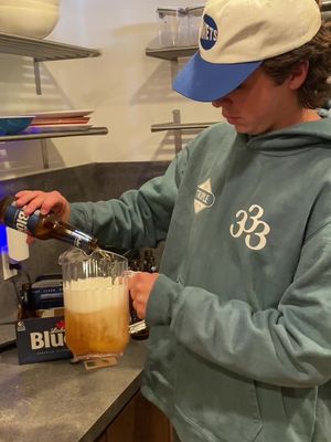 Sixer in the Pitcher. @labattblue 
