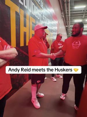 A warm Red Kingdom welcome from Big Red himself. 🫡 @Chiefs 