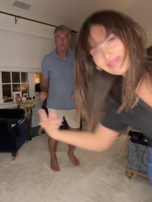 Alejandro 🕺🏻! #hilariabaldwin #alecbaldwin #funny #alejandrosanz #shakira 