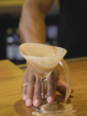 This drink? She’s drama 💅 Try our NEW Espresso Martini before it’s gone! #espressomartini #cocktails #seafoodlover 