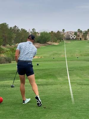 Stinger drives + immaculate putting technique = birdies 🥳  #golf 