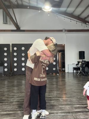 Let’s hear it for the hubby back on TikTok 😍👏🏼  #husband #hubby #dance #dancetrends #mylove 