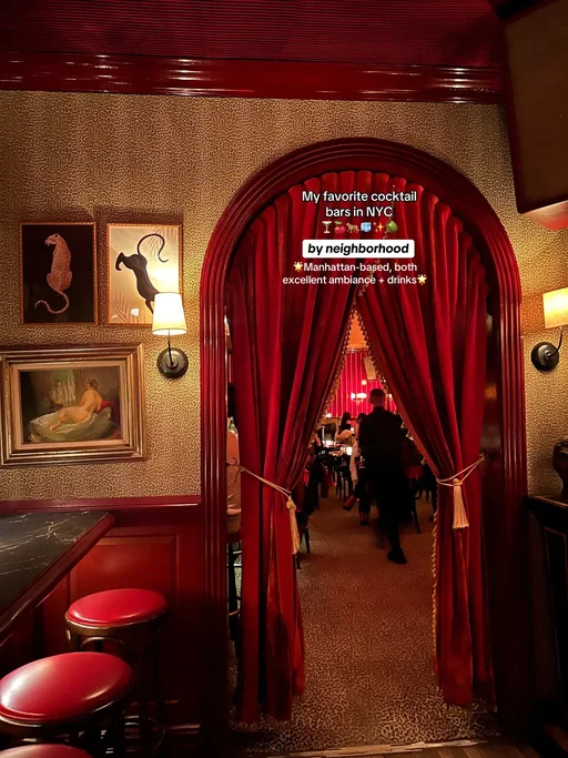 The best cocktail bars in NYC by neighborhoods (in Manhattan) with excellent ambiance + drinks🍸🌟 #nyccocktailbar #cocktailbar #cocktails #nycbars #nycspeakeasy 