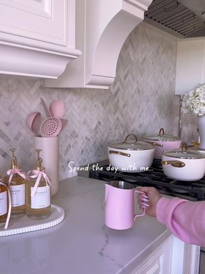 Spend the day with me as I do a full reset at home!🏠💖Let’s get cozy, clean, and start the week fresh together besties🧘🏼💕 #reset 