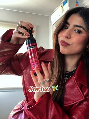 ¿Querés ganarte uno de los 20 trenches de KSK x TRESEMMÉ? Edición limitada, así que atenta! Para participar: 1) Usá el audio de TRESEMMÉ que está en este video y hacé el antes y después (outfit + pelo). 2) Mostrá tu look para días de lluvia y humedad. 3) Subí tu contenido con el hashtag #GetTheCoat y arrobá a @tresemmearg y @kosiuko  Y listo, ya estás participando 🧚💘