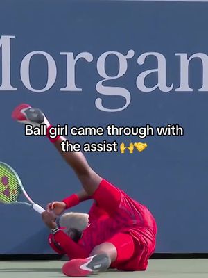 Clutch 👏 #ballgirl #USOpen #tennis 