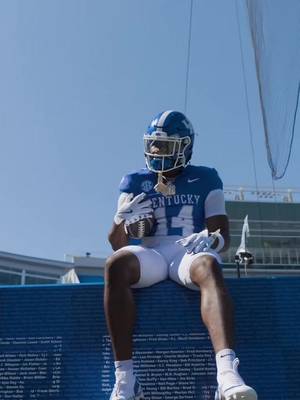 Rocking the blue and white tomorrow.  #GoBigBlue #kentucky #football #cfb 