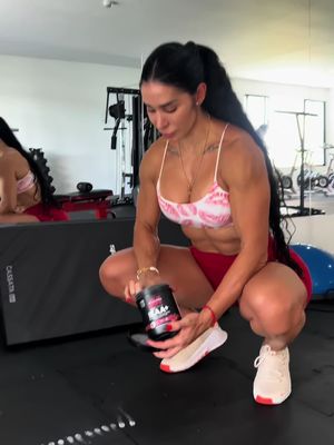 Strength is built one set at a time ❤️‍🔥 Between every set, my body deserves to recharge, rehydrate, and recover 💫so I can push harder on the next one. 🦾🔥 That’s why I choose @MuscleTech EAA + Electrolytes, hydration, recovery, and performance in every sip. 💧⚡ Train smart. Fuel right. Stay unstoppable. Save this leg day routine & take your game higher — Official distributors: USA 🇺🇸 -15% code ANA (link in bio) Colombia 🇨🇴 -15% código ANA @Suplementos Colombia 