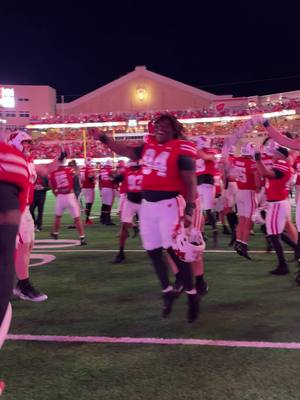 JUMP AROUND‼️ #Badgers #CollegeFootball #jumparound #jump 