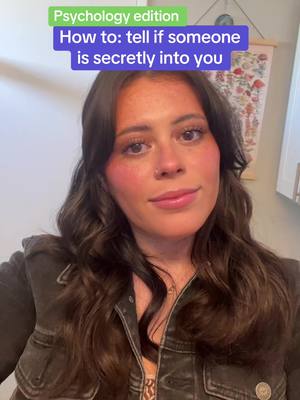 How to: tell of someone is secretly into you #thegirlwhoanalyzes #psychology #bodylanguage #attraction #crush 