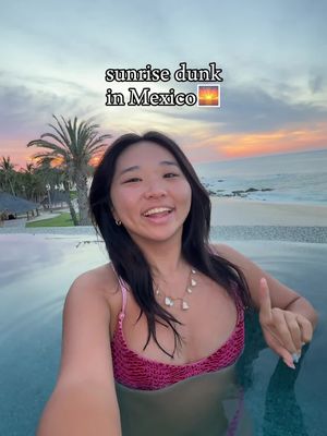 sunrise dunk in Mexico 🌅 #sunrisedunk #pooldunk #oceandunk 
