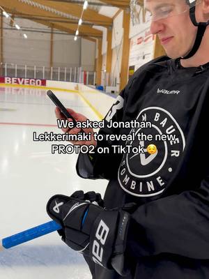 What do you think of the new #PROTO2 🤩 #BauerHockey #HockeyStick #HockeyPlayer #hockeytok 