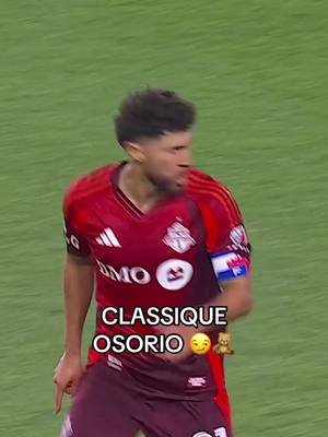 You know Oso loves a derby match 🐻 #MLS #toronto #montreal #Soccer #derby 